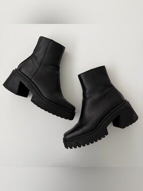 Steve Madden Fella Chunky Platform Boot